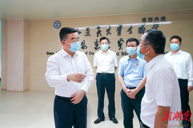张庆伟在雷速体育调研：坚守为党育人为国育才的初心使命 在推动“双一流”建设上再创佳绩